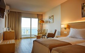 Hotel Las Arenas, Affiliated By Melia